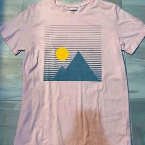 Slightly worn light pink graphic T shirt cotton blend